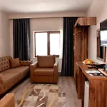 Zuemruet Hotel