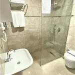 Zuemruet Hotel